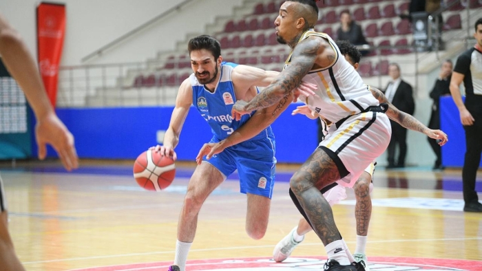Çayırova Belediyesi, PizzaBulls CO Basket’i mağlup etti